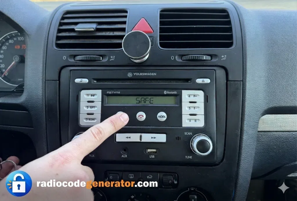VW Golf Radio RMT 100 - In Safe Mode | How to unlock with Radiocodegenerator.com